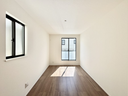 ���̑����� ������̃o���R�j�[���������������������S�̂�D������ݍ��݂܂��B