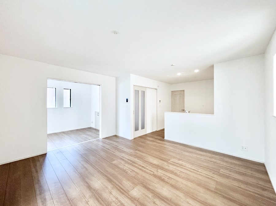 ���r���O �אڂ̗m�����J������΂���ɍL�X��Ԃ�  