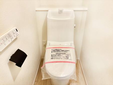 �g�C�� �g�C����1�K��2�K���ꂼ��ɔz�u����Ă��ĂƂĂ��֗��ł��B 