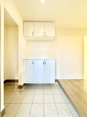 ���̑����� �����Ղ���[�ł���V���[�Y�{�b�N�X�ŉƑ��S���̌C���A���ւ�������B  