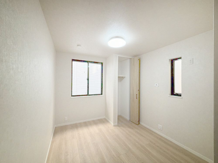 q Qʍ̌ŋC悭R̂łql̂ɂsb^