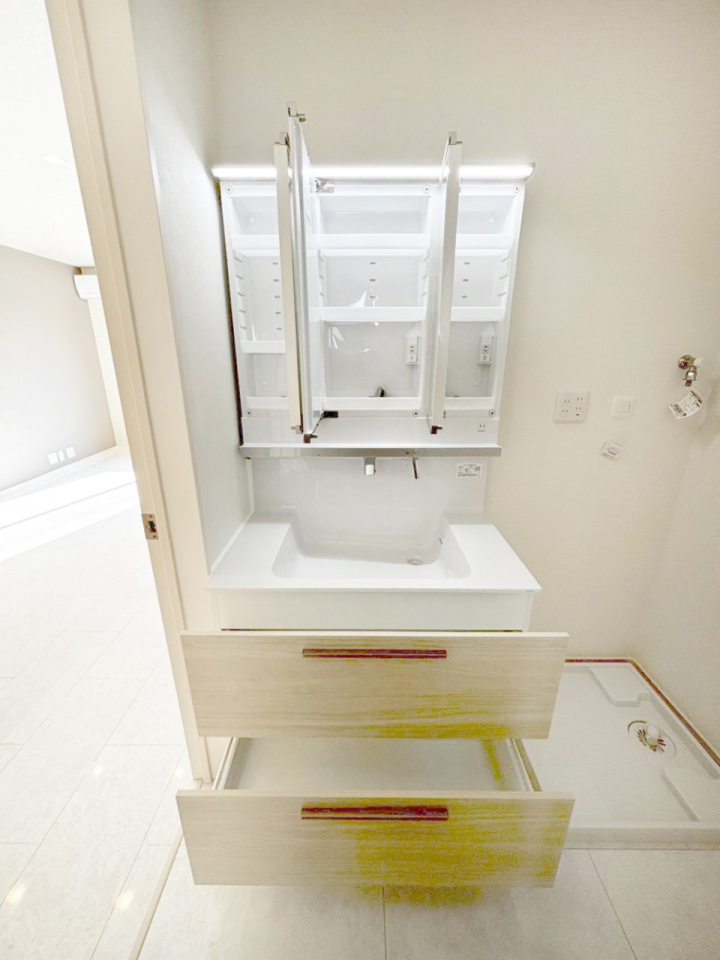 ̑ Oʋ̗ɁAϕiqpiȂǂ[\Bʑƕۂ܂I