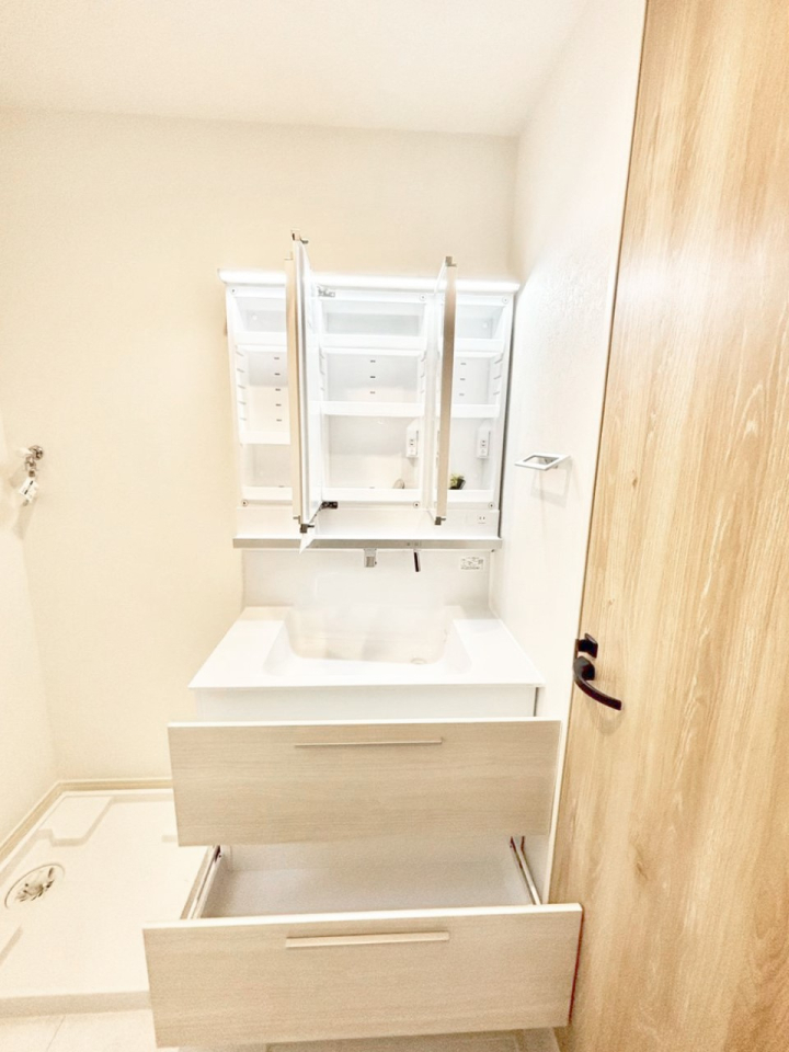 ̑ Oʋ̗ɁAϕiqpiȂǂ[\Bʑƕۂ܂I