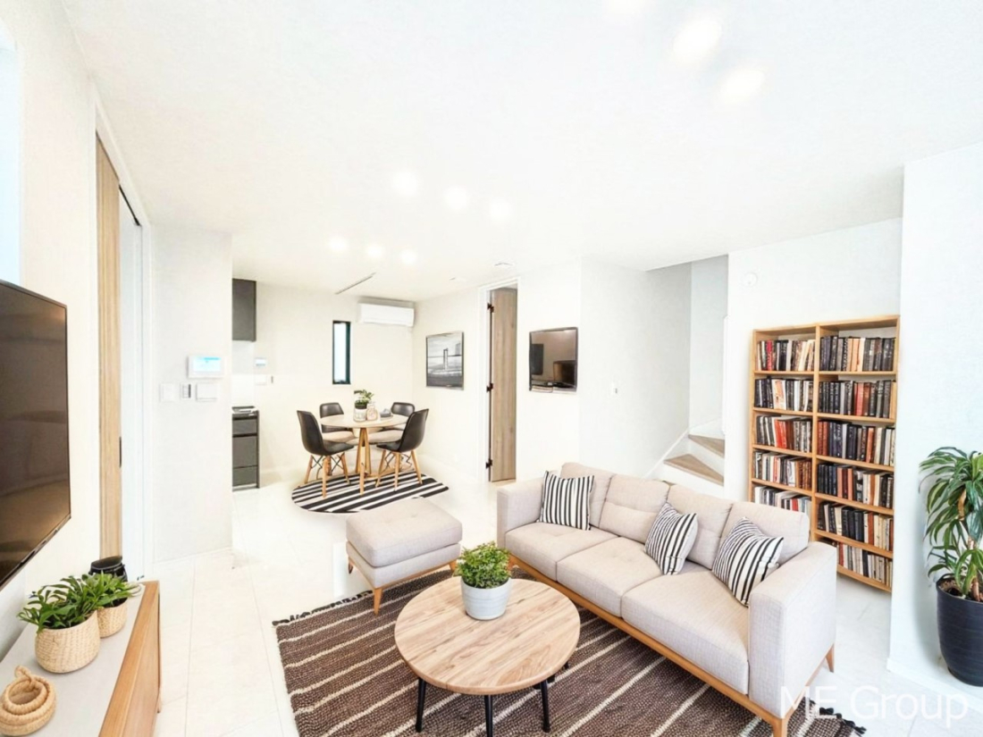 rO Ƒ̉bRƑ郊rOCKi݌v@ƋCGł