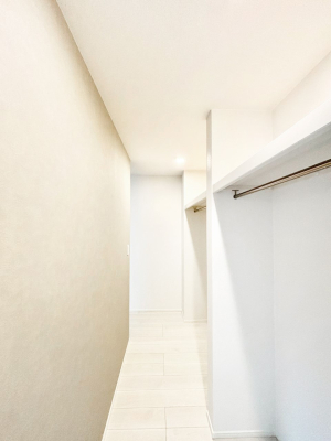 ���̑� �G�߂̈ߗނ��X�b�L�����[�I��e�ʂ̎��[�͂����͓I��WIC�t���ł��B