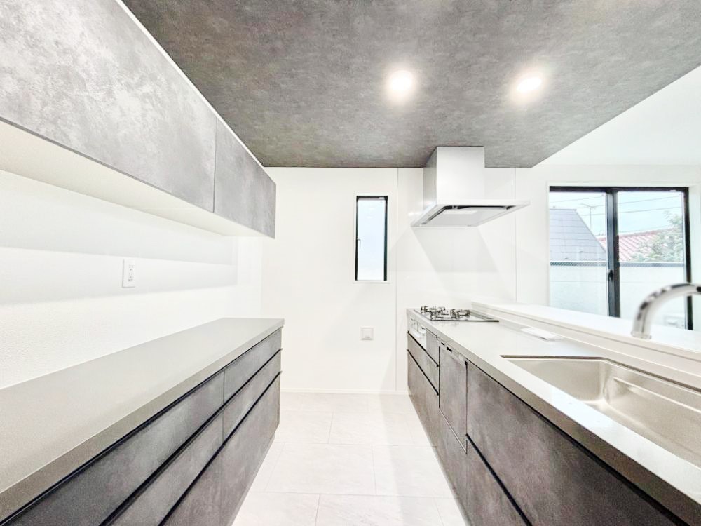 �L�b�`�� �L�X�Ƃ����g������̗ǂ��L�b�`���œ��X�̂��������y�����Ȃ肻��