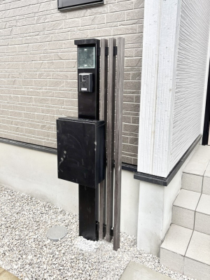 ���̑� �\�D�E�C���^�[�z���E�|�X�g���ЂƂɏW��B�G���g�����X�ɂȂ��ރV���v���f�U�C���B