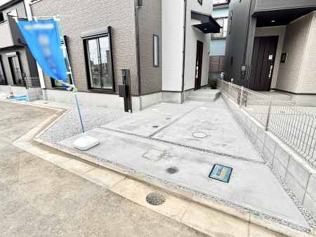  �����Ɍ������Ȃ����ԃX�y�[�X�B