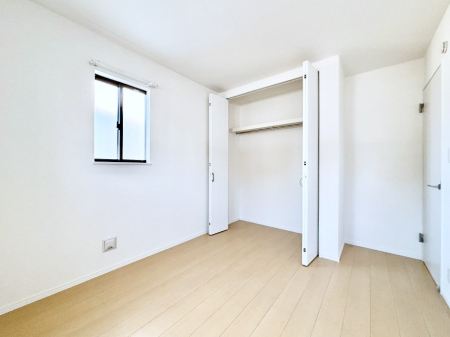 �q������ �q�������ɂ��������߂Ȏ��[�X�y�[�X�����Ղ�̋���