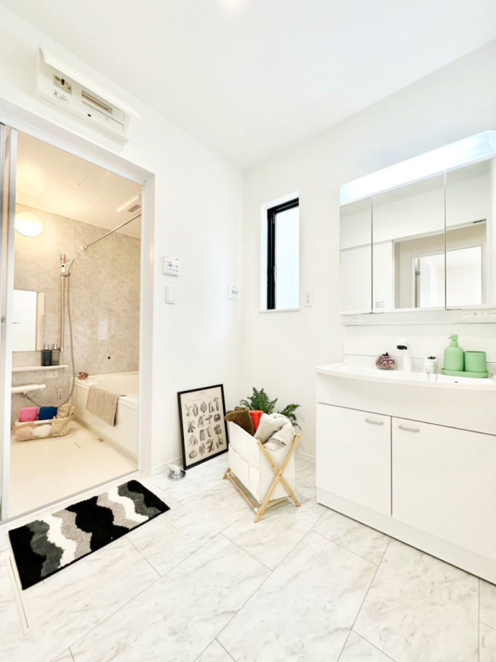 ���̑� �L�X�Ƃ�Ƃ�̂��郉���h���[�X�y�[�X