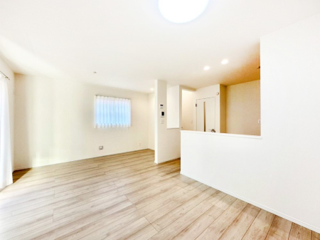 rO Ƒ̓₩Șbŕ܂閾邢rO