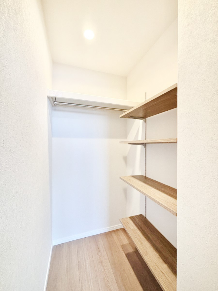 ���̑� �G�߂̈ߗނ��X�b�L�����[�I��e�ʂ̎��[�͂����͓I��WIC�t���I