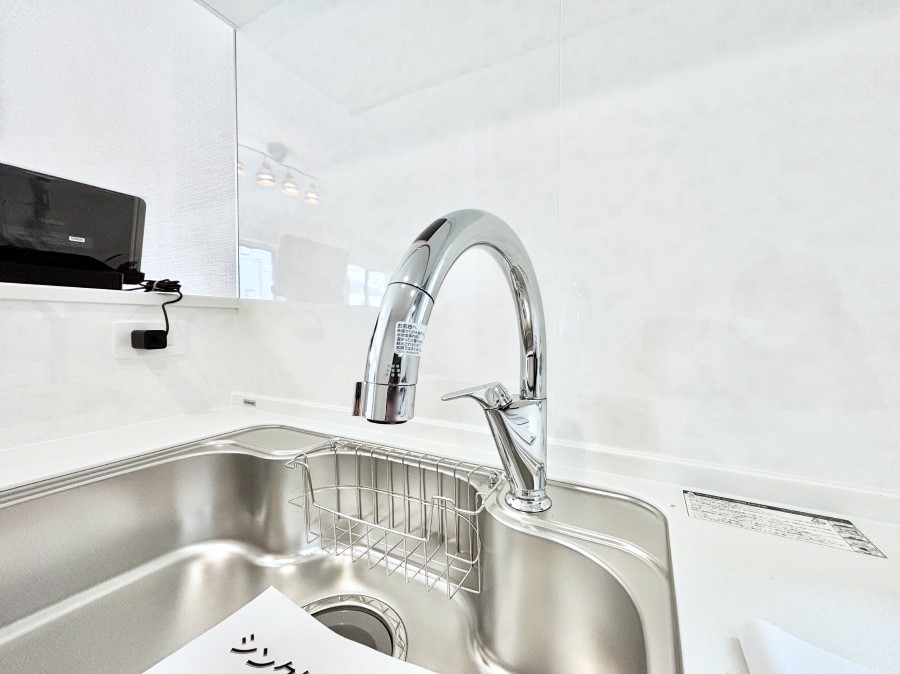 ���̑����� �Z���T�[�Ɏ�������������œf���^�~�����ł���^�b�`���X�����B