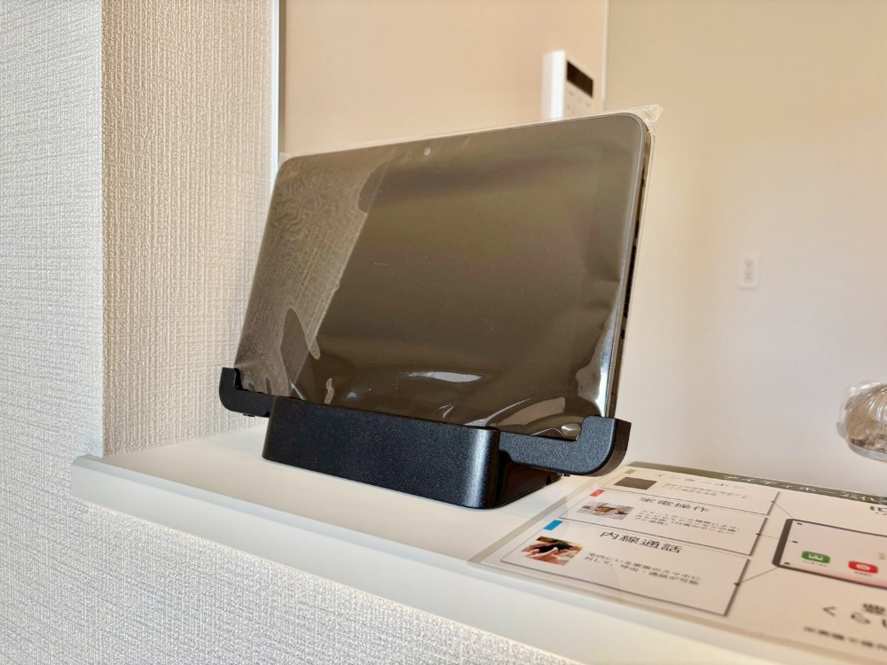 ���̑����� TV���j�^�[�t�C���^�[�t�H�����t���Ă��ăZ�L�����e�B�[��