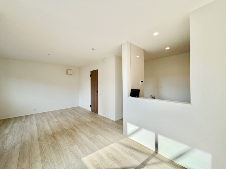 ���̑����� �Ƒ������R�ƏW�܂�e���̃X�y�[�X�ɂȂ肻���@