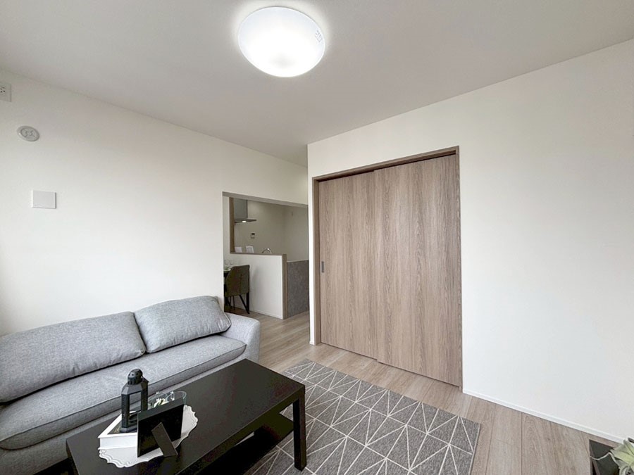 ���̑����� �Ƒ������R�ƏW�܂�e���̃X�y�[�X�ɂȂ肻��