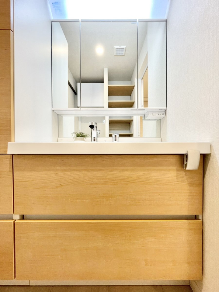 ʑEʏ [͂Ƌ@\ɗDꂽʉϑ  