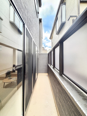 �o���R�j�[ ���r���O����o����o���R�j�[�ł��B�����󕨂��C�����悭���������ł���