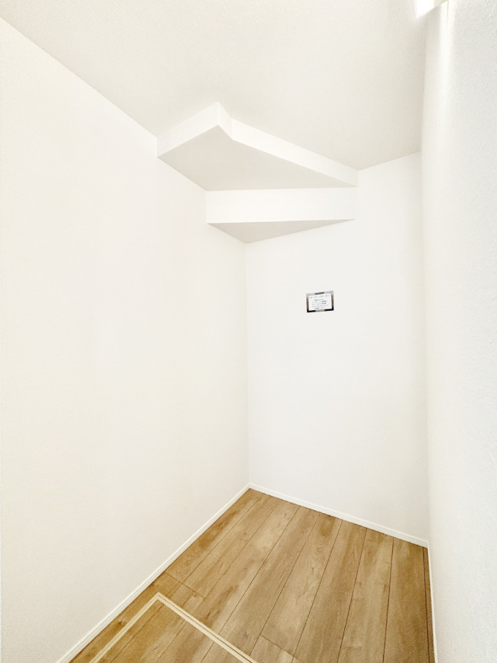 ���̑� �PF�@�E�H�[�N�C���N���[�[�b�g�t���Ő�����Ԃ��L�����p�ł��܂��B�@