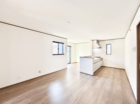 ���̑����� �Ƒ������R�ƏW�܂�e���̃X�y�[�X�ɂȂ肻��