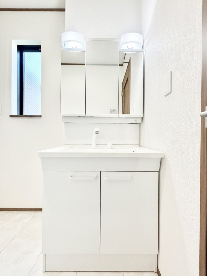 ���ʑ�E���ʏ� ���[�͂Ƌ@�\���ɗD�ꂽ���ʉ��ϑ�