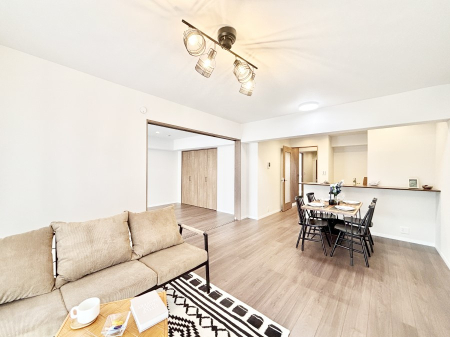 ���r���O �������������͋C�̂k�c�j�͉Ƒ��݂�Ȃ̉��K���