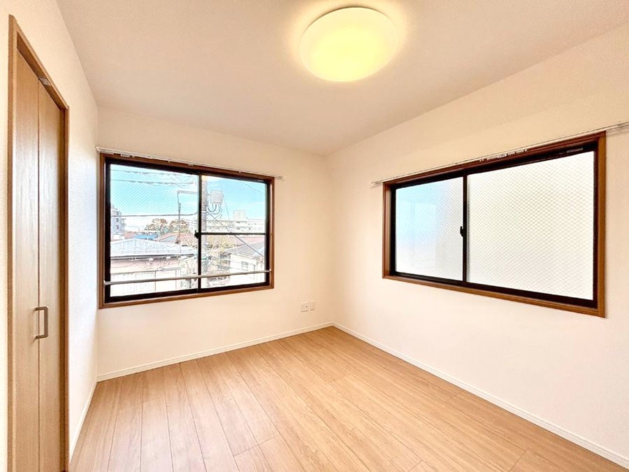 �q������ �Q�ʍ̌��Ŗ��邳�����ʂ��ǍD�I