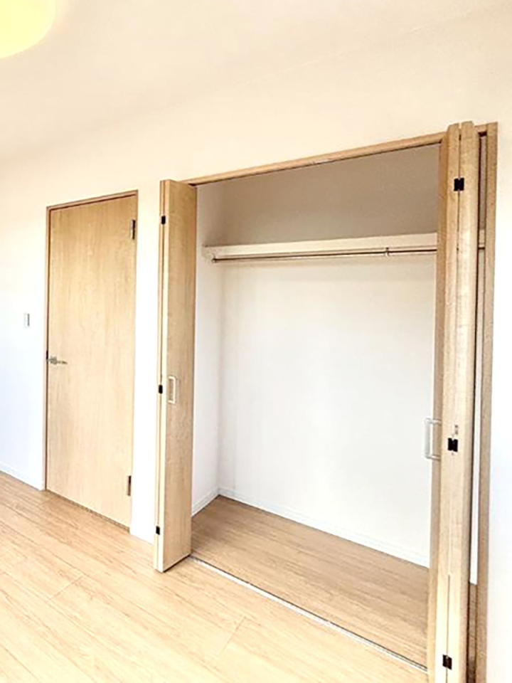 ���[ �����Ղ�̎��[�X�y�[�X�ŉ��K�ɕ�点���� 