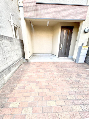  �����Ɍ������Ȃ����ԃX�y�[�X�B