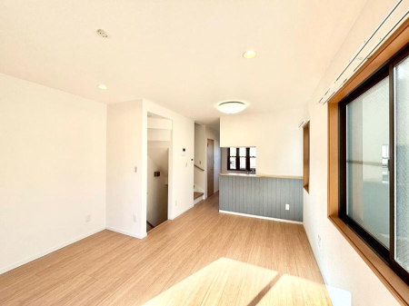 ���r���O ���r���O�K�i���Ƒ��̏Ί�Ɖ�b���Ȃ��ł���܂�  