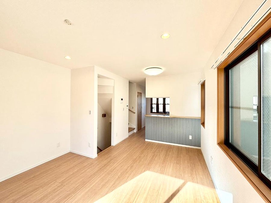 ���r���O ���r���O�K�i���Ƒ��̏Ί�Ɖ�b���Ȃ��ł���܂�  