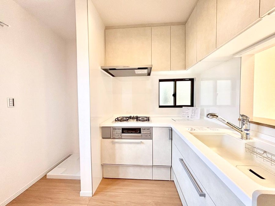 �L�b�`�� L���^���Ɨ�������X�y�[�X���L�X�Ǝg���܂��B�R���p�N�g�ɓ����Ă��������N���N�B  