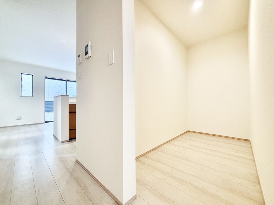 ���[ ��e�ʂ̎��[�͂��������I��^�p���g���[�ŃL�b�`��������X�b�L���I