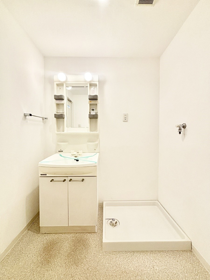 ���ʑ�E���ʏ� ������������ʉ��ώ��Œ��̐g�x�x�����K