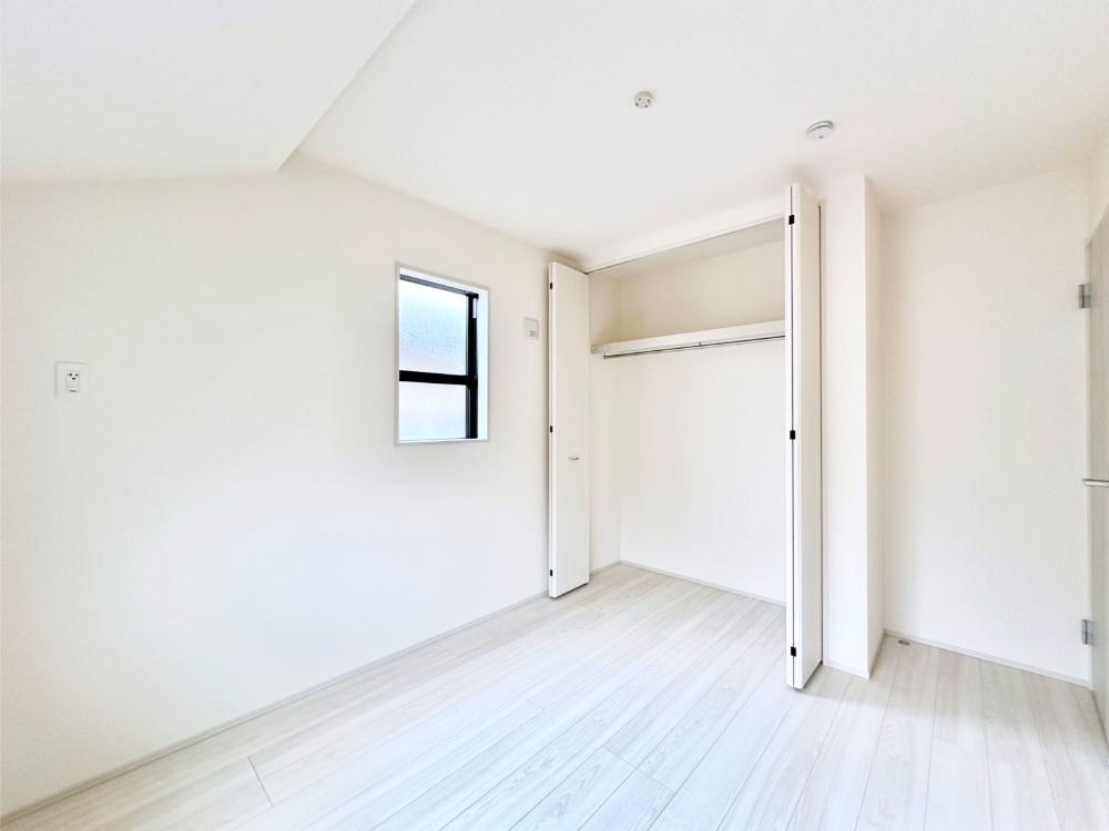 �q������ �q�������ɂ��������߂Ȏ��[�X�y�[�X�����Ղ�̋���