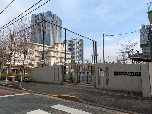 ���ӊ� ���w�Z 250m �V�h�旧���ˎR���w�Z