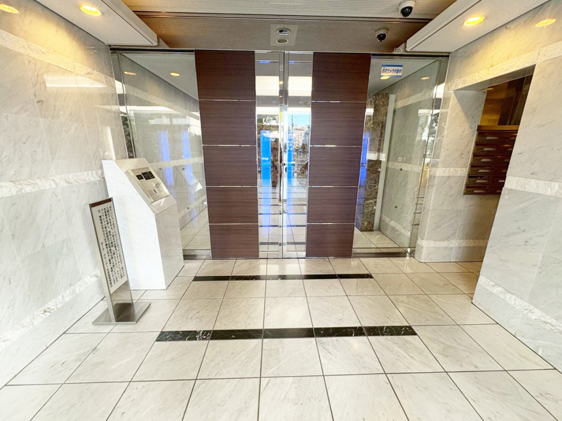 �G���g�����X �������������͋C�̃G���g�����X