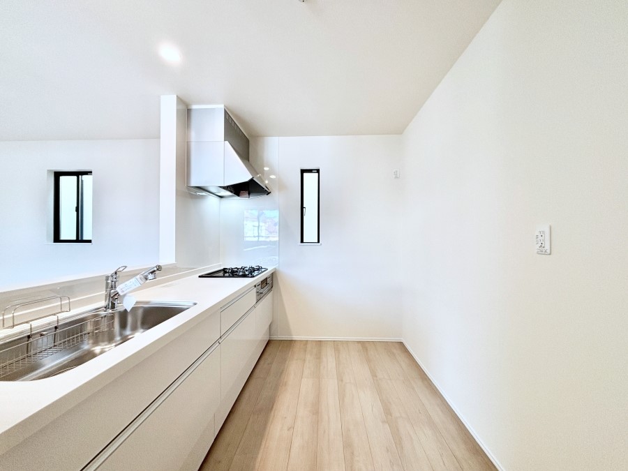 �L�b�`�� ��Ƃ肠��L�b�`���ł͂��Ƒ��Ɗy�������������ł��܂��B