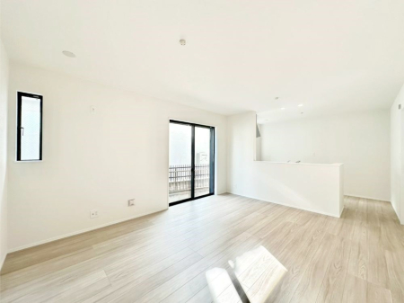 ���̑����� �Ƒ������R�ƏW�܂�e���̃X�y�[�X�ɂȂ肻��