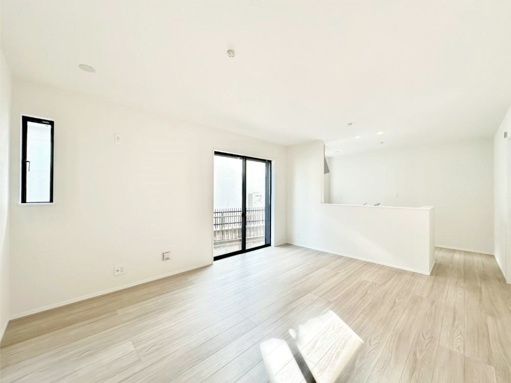 ���̑����� �Ƒ������R�ƏW�܂�e���̃X�y�[�X�ɂȂ肻��