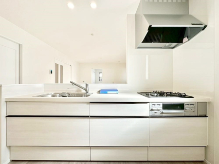 �L�b�`�� ��Ƃ肠��L�b�`���ł͂��Ƒ��Ɗy�������������ł��܂��B