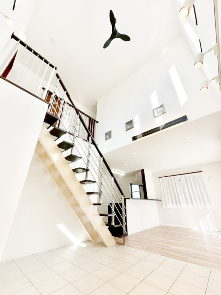 ���̑����� �������ŊJ���������o����郊�r���O�̐��������̗p���܂����I