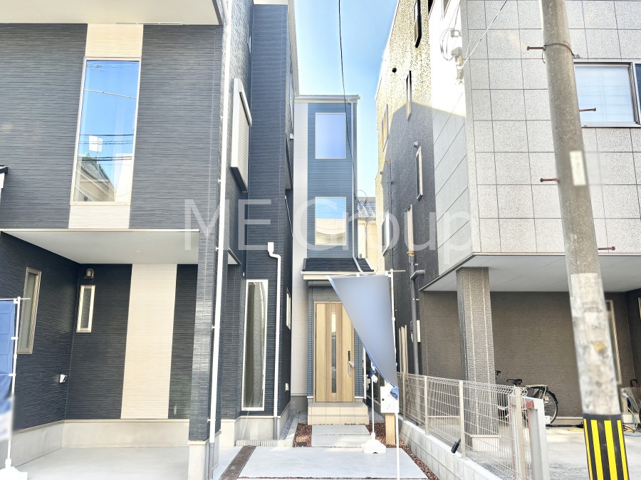 ���n�O�ώʐ^ �������ꂽ�O�ρA�㎿�ȏZ��Ԃ��L���鎺���͉i�����S���ĉ߂�����Z���ł��B 