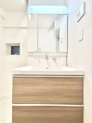 ���ʑ�E���ʏ� �傫�����₷���O�ʋ��Ő�����������ʑ�́A�g�����Ȃ݃`�F�b�N�┧�̂������ɂ������߂ł��B 