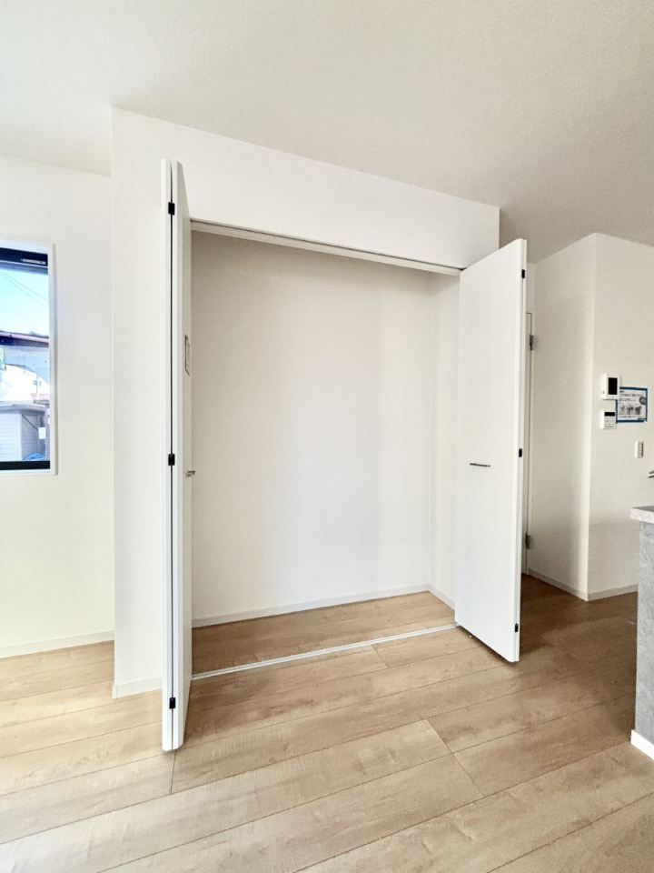 ���[ ���r���O���[�B�U�炩�肪���ȃ��r���O���X�b�L���ƕۂĂ܂��ˁB 