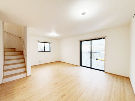 ���̑����� �Ƒ������R�ƏW�܂�e���̃X�y�[�X�ɂȂ肻��