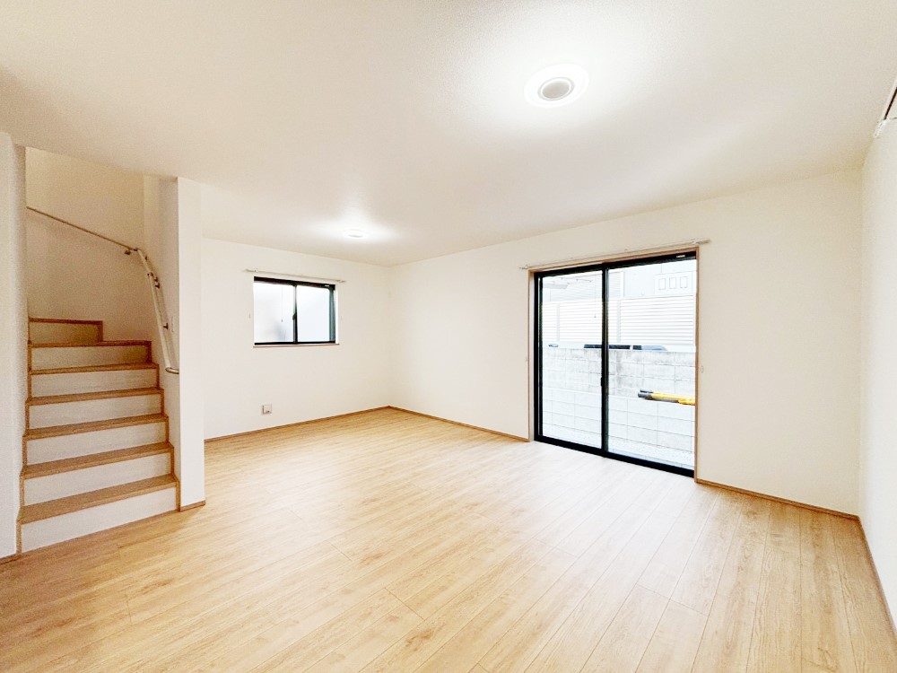 ���̑����� �Ƒ������R�ƏW�܂�e���̃X�y�[�X�ɂȂ肻��