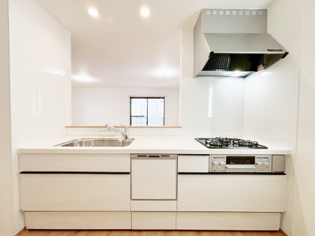 �L�b�`�� �������������I�ɁA�y�����I�V�X�e���L�b�`��