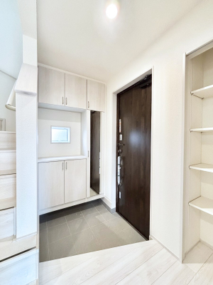 ���� ����I�𗘗p���āA���z�������������q�l�������ĂȂ��ł��܂��B