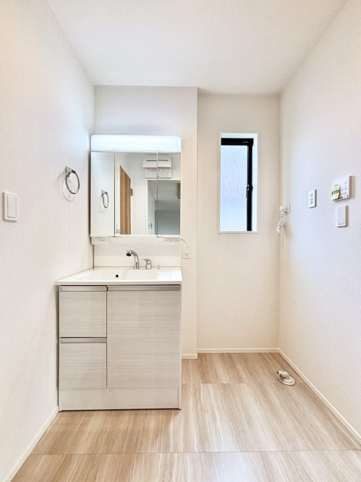 ʑEʏ 傫₷OʋŐʑ́AgȂ݃`FbN┧̂ɂ߂łB 